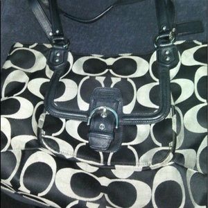 Women’s Shoulder Purse - Coach Logo - preOwned